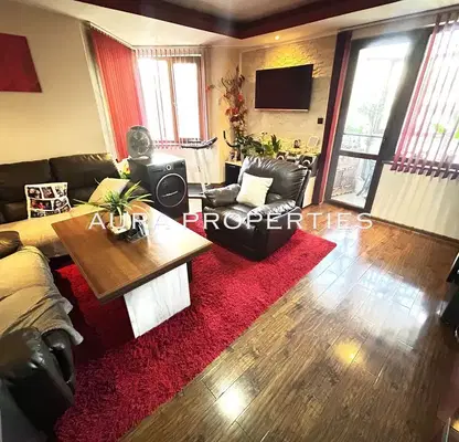 Photo 2 — 3-bedroom apartment in Razgrad, Centyr