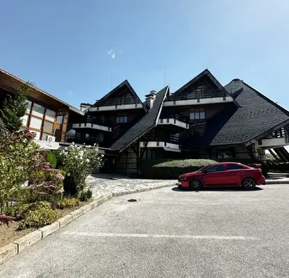Photo 2 — Three-room apartment with two terraces in Razlog