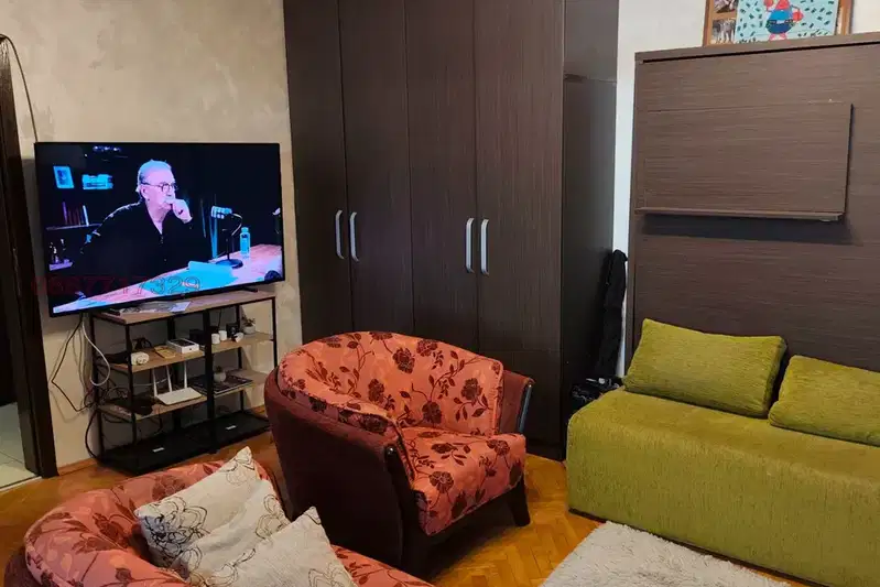 3-bedroom apartment in Ruse, Centralen Yujen Raion