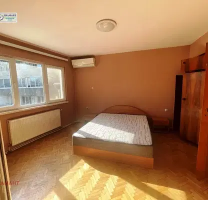 Photo 3 — 3-bedroom apartment in Ruse, Centyr