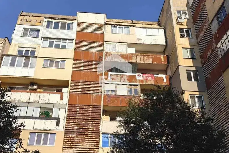 4-bedroom apartment in Ruse, Charodeika - Yug