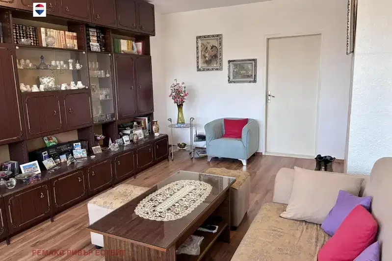 4-bedroom apartment in Ruse, Charodeika - Yug