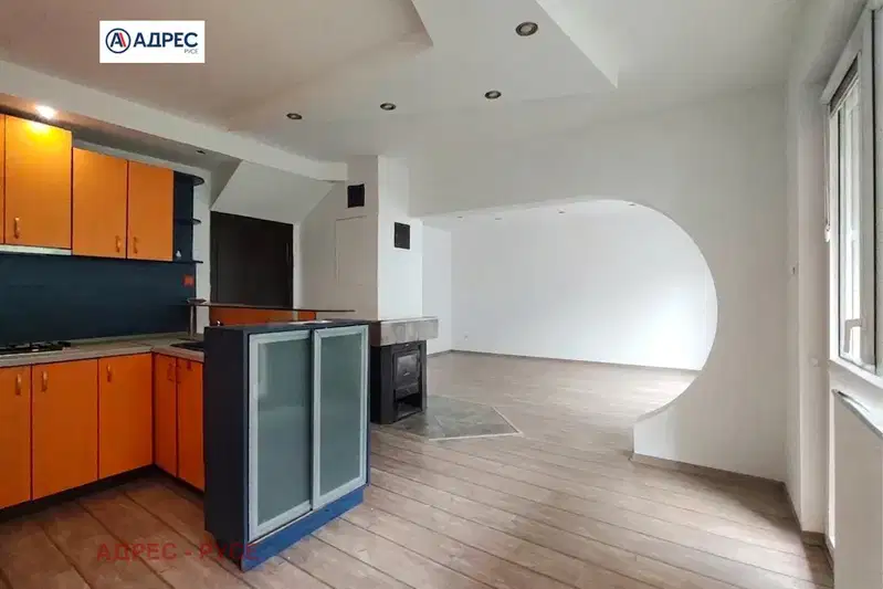 3-bedroom apartment in Ruse, Drujba 1