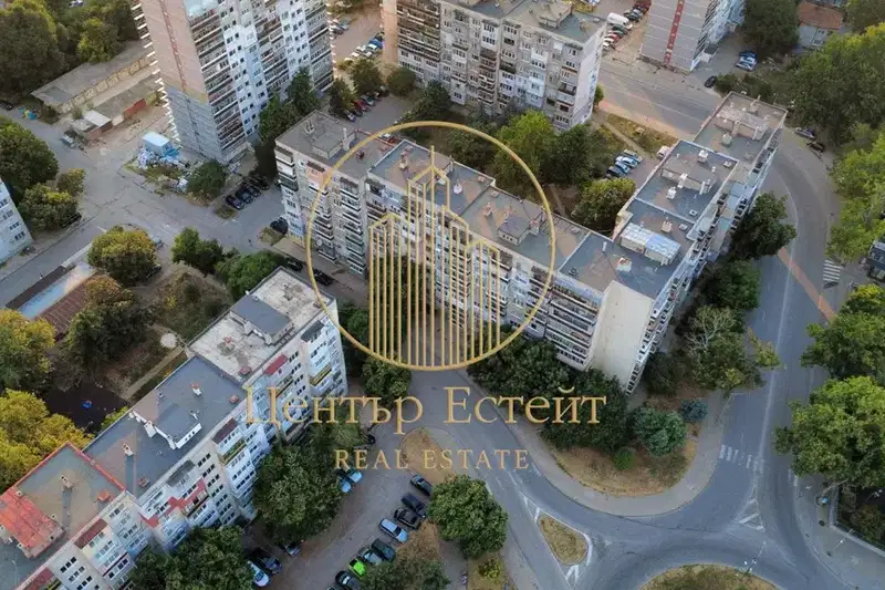 Двустаен апартамент в Русе, Родина 1
