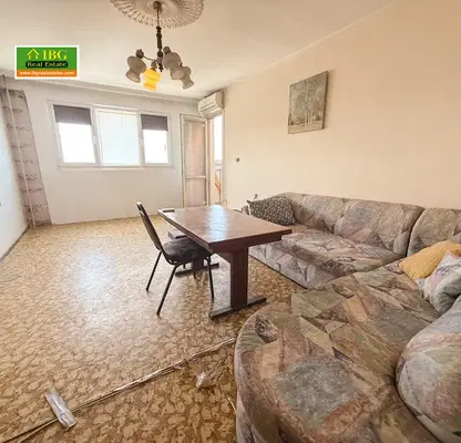 Снимка 4 — Просторен 3-стаен апартамент с панорамна гледка в Родина 1, Русе