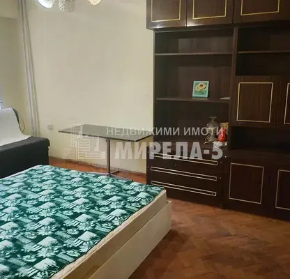 Снимка 4 — Двустаен апартамент в Русе, Родина 2