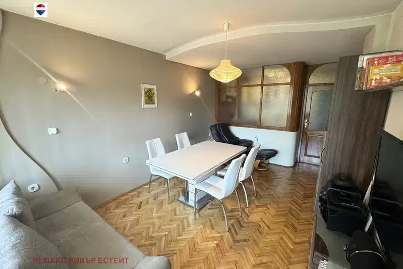 Two-room apartment in Shirok Tsentar, Ruse with terrace
