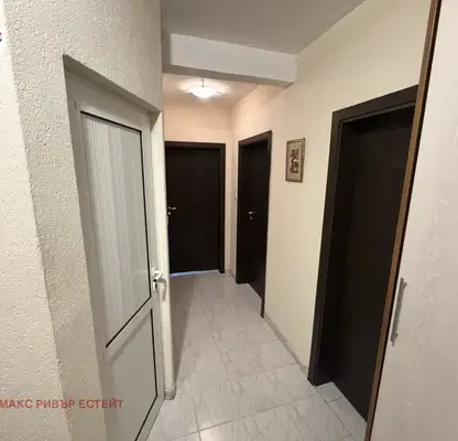Photo 3 — Two-room apartment in Shirok Tsentar, Ruse with terrace