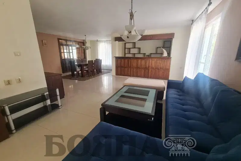Spacious 4-room apartment with terraces in Vazrazhdane district, Ruse