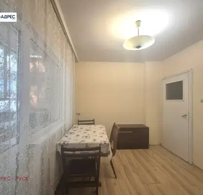 Снимка 4 — Многостаен апартамент в Русе, Възраждане