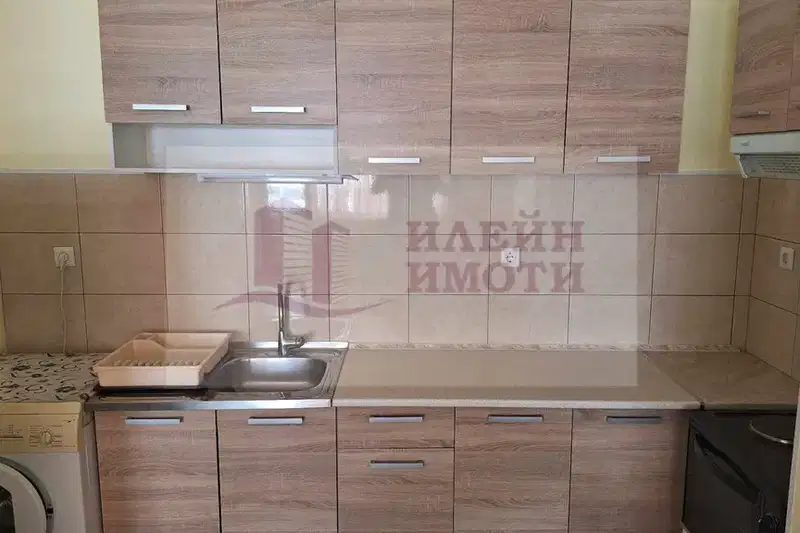 Двустаен апартамент в Русе, Ялта
