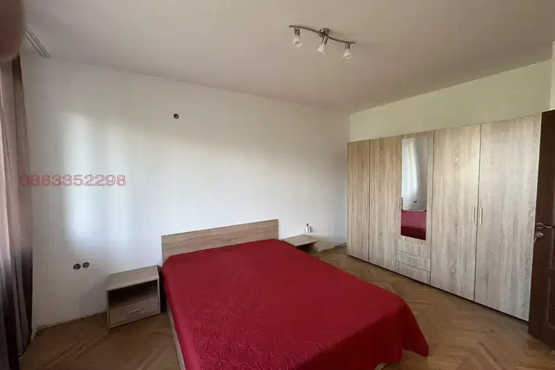 Two-room apartment in Ruse, Zdravec with three balconies