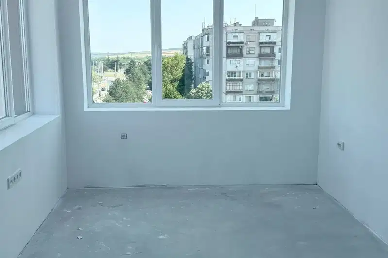 Тристаен апартамент в Русе, Здравец Изток