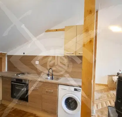 Снимка 3 — Двустаен апартамент 110 кв.м. в с. Бусманци, трети етаж