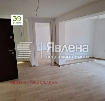 Снимка 2 — Двустаен апартамент в Добрич, с. Кранево