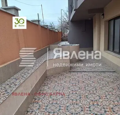 Снимка 3 — Двустаен апартамент в Добрич, с. Кранево