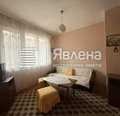 Снимка 4 — Тристаен апартамент в Пловдив, с. Нареченски бани