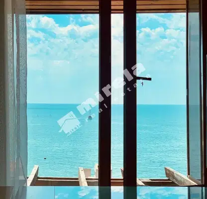 Photo 2 — 3-bedroom apartment in Dobrich, Topola