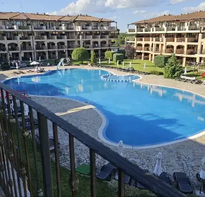 Photo 2 — 3-bedroom apartment in Dobrich, Topola