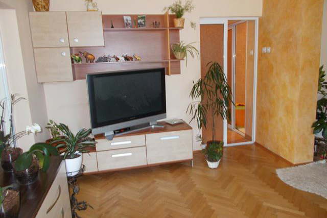 Three-room apartment with two terraces in Sevlievo