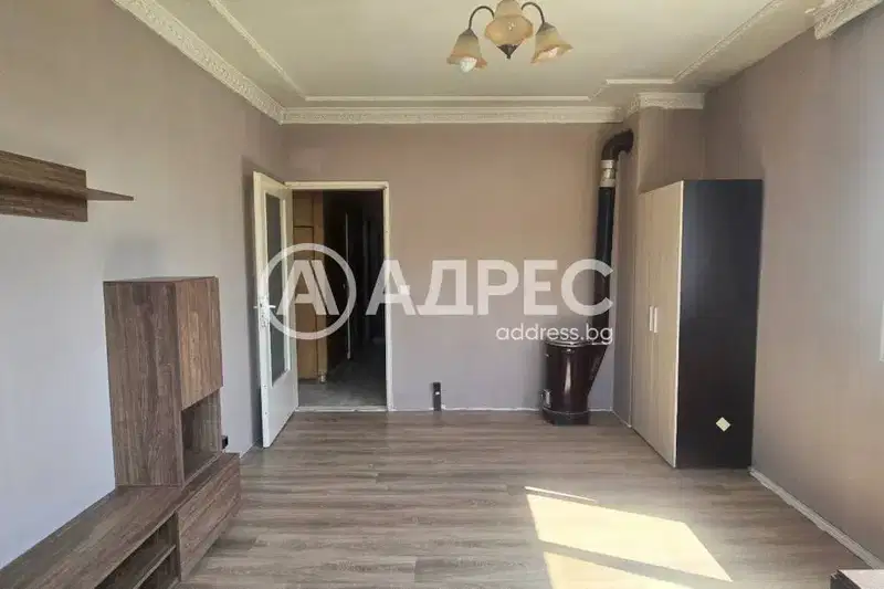 Двустаен апартамент с две тераси в Болницата, Шумен