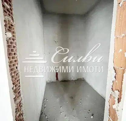 Снимка 3 — Двустаен апартамент в Шумен, Боян Българанов 1