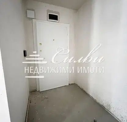Снимка 4 — Двустаен апартамент в Шумен, Боян Българанов 1