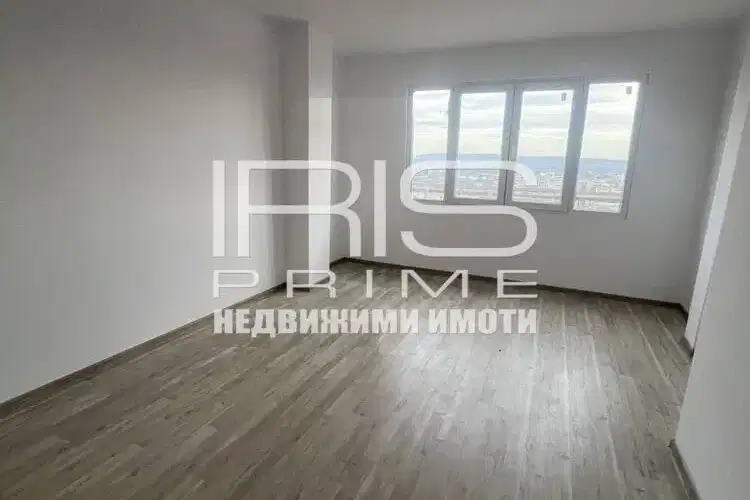 3-bedroom apartment in Shumen, Centyr