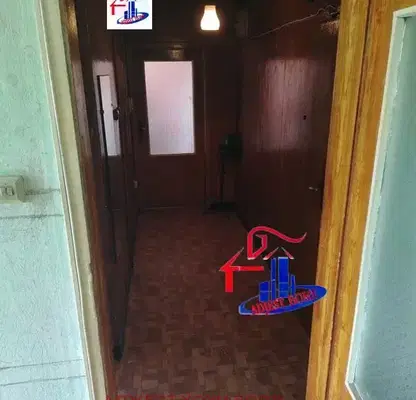 Снимка 5 — Двустаен апартамент с голяма тераса в Добруджански, Шумен