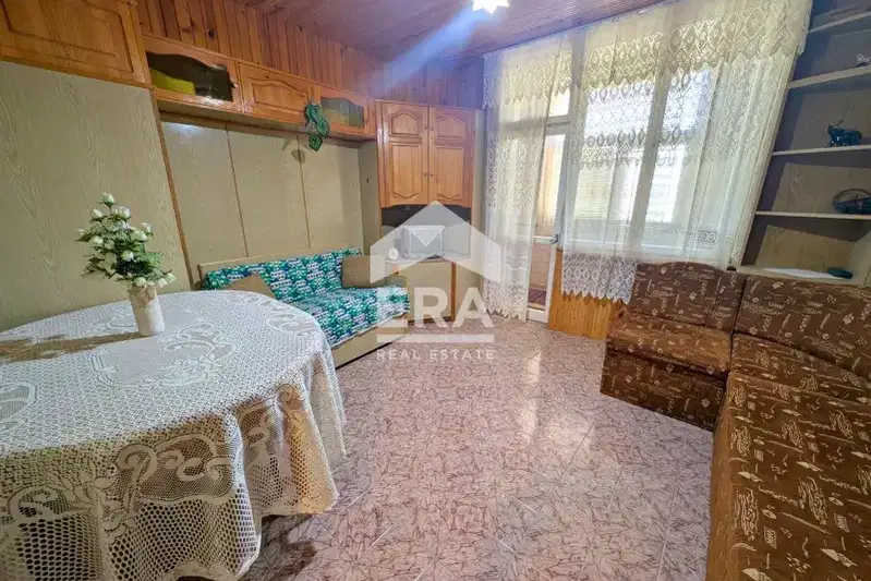 Двустаен апартамент в Шумен, Тракия