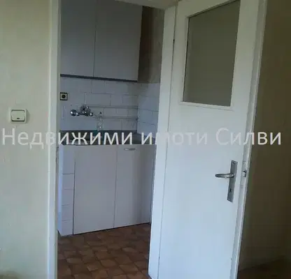 Photo 4 — 3-bedroom apartment in Shumen, Trakiya