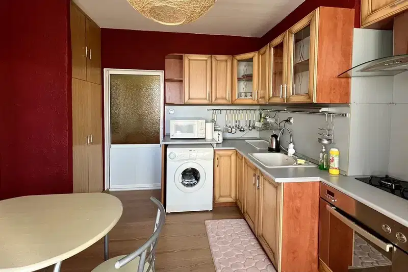 3-bedroom apartment in Shumen, Trakiya