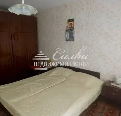 Снимка 2 — Тристаен апартамент с две тераси в кв. Тракия, Шумен