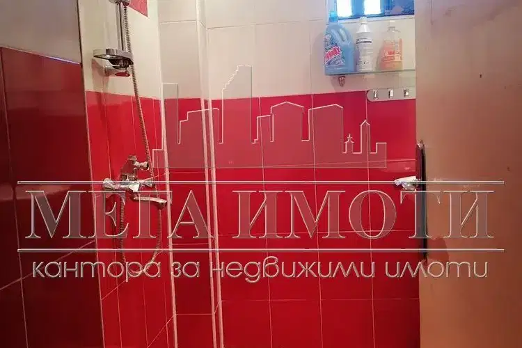 3-bedroom apartment in Sliven, Centyr