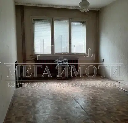 Photo 2 — 3-bedroom apartment in Sliven, Centyr