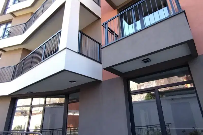 3-bedroom apartment in Sliven, Centyr