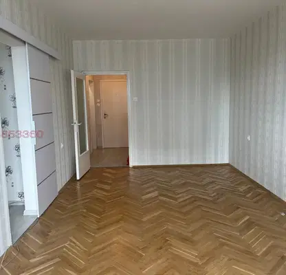 Photo 2 — Two-room apartment on top floor in Banishora, Sofia
