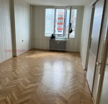 Photo 3 — Two-room apartment on top floor in Banishora, Sofia