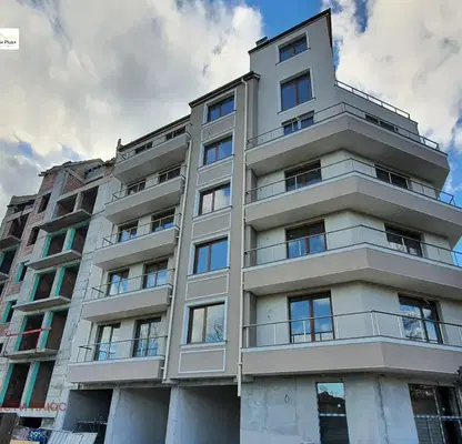 Снимка 4 — Двустаен апартамент с източно изложение в Банишора, София