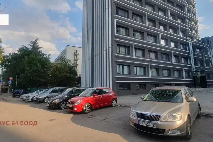 2-стаен апартамент в Банишора с асансьор и контрол на достъпа