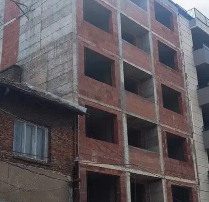 Снимка 3 — Тристаен апартамент с тераса в Банишора, София
