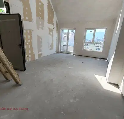 Photo 2 — 4-room maisonette in Banishora with two levels and parking space
