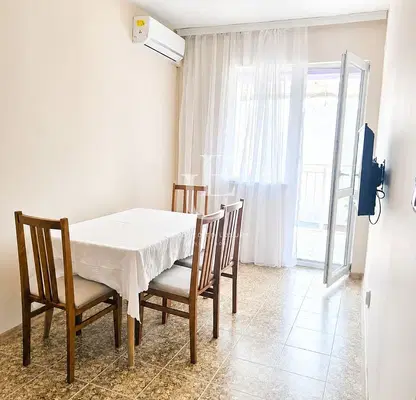 Photo 3 — Two-room apartment in Banishora with elevator on 5th floor