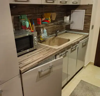 Photo 2 — Four-room apartment in Belite Brezi with functional layout