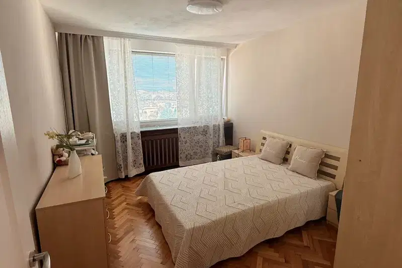 Two-room apartment in Krasno selo with thermal insulation