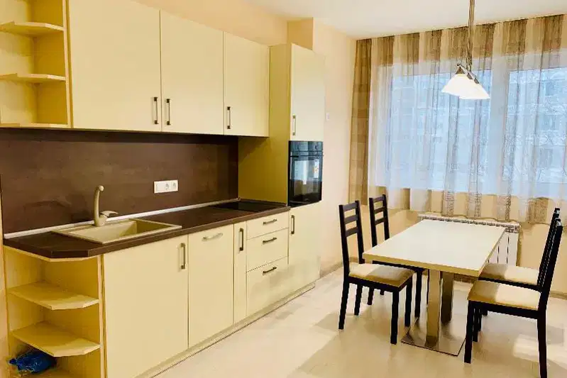Spacious 3-room apartment in Borovo with parking space