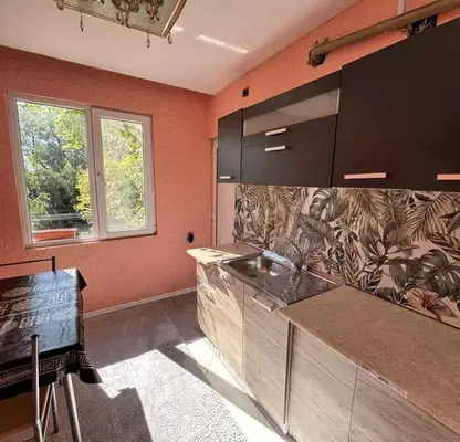 Photo 4 — Three-room apartment in Botunets with terrace on second floor