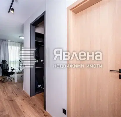Снимка 5 — Просторен 4-стаен мезонет с басейн в Бояна, София