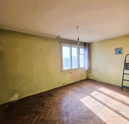 Снимка 3 — Тристаен апартамент в Бъкстон с две тераси