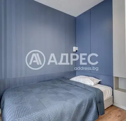 Снимка 3 — Едностаен апартамент 60 кв.м в Център с roof top зона